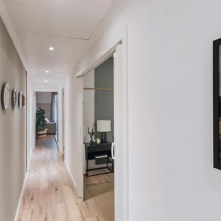 Senes - 2 Bedrooms In Eixample Esquerra Апартаменты