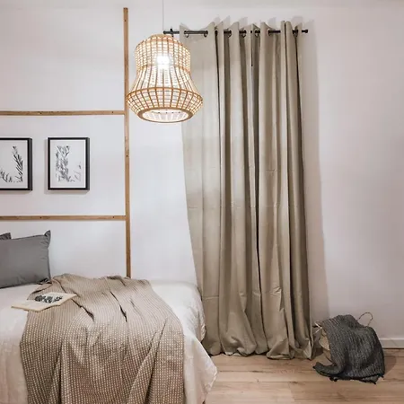 Senes - 2 Bedrooms In Eixample Esquerra *