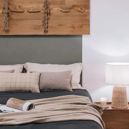 Senes - 2 Bedrooms In Eixample Esquerra * Барселона